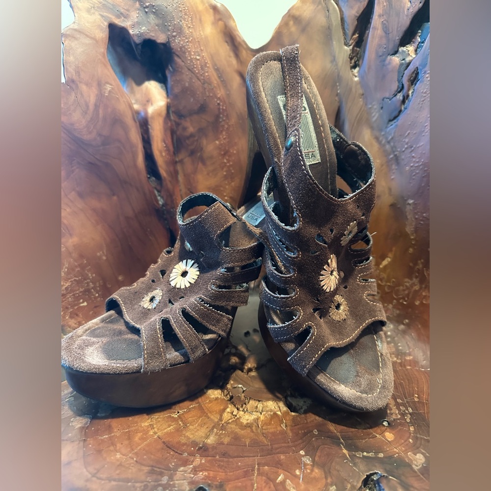 🤩Brown Suede Wooden 5 inch Platform Super Comfy 🌼 Floral Platform Shoes - Picture 3 of 14
